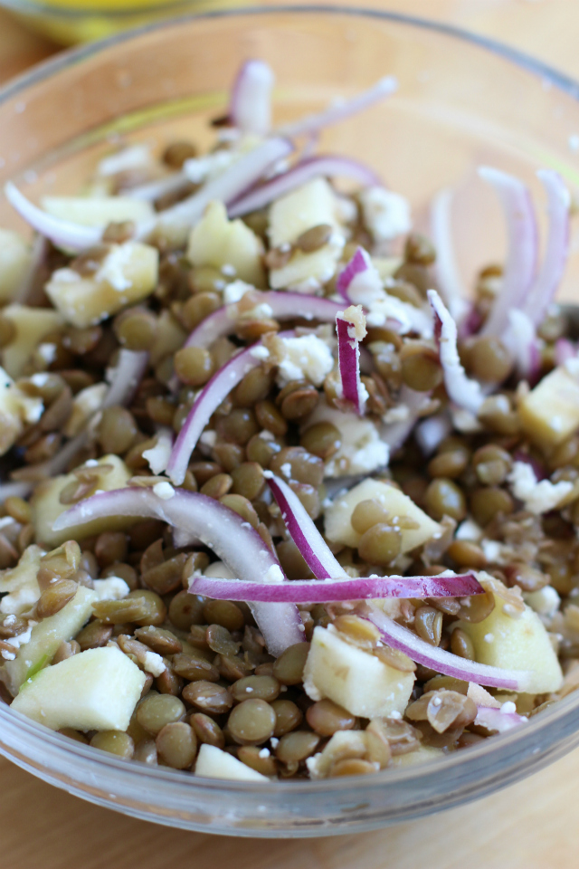 ensalada-lentejas-manzana-cebolla